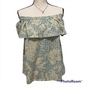 Lauren Conrad NWT  Ruffle Cold Off Shoulder Top Size M